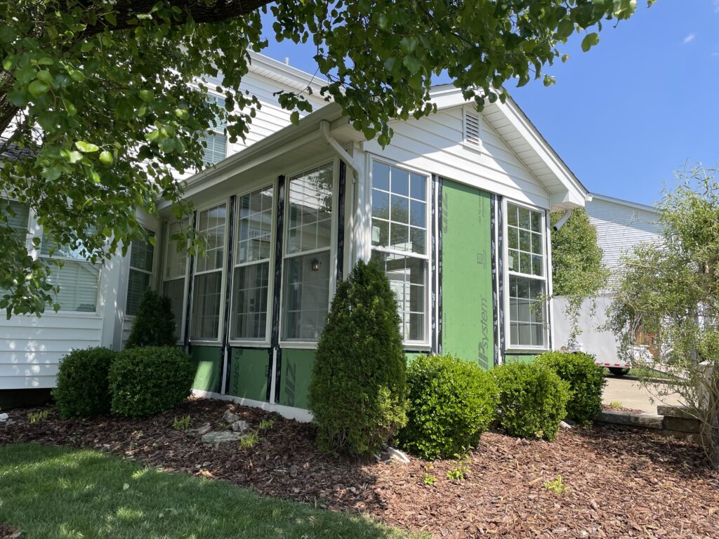Siding Maintenance Tips to Keep Your Missouri Home Looking Fresh All Year 1 IMG_4329